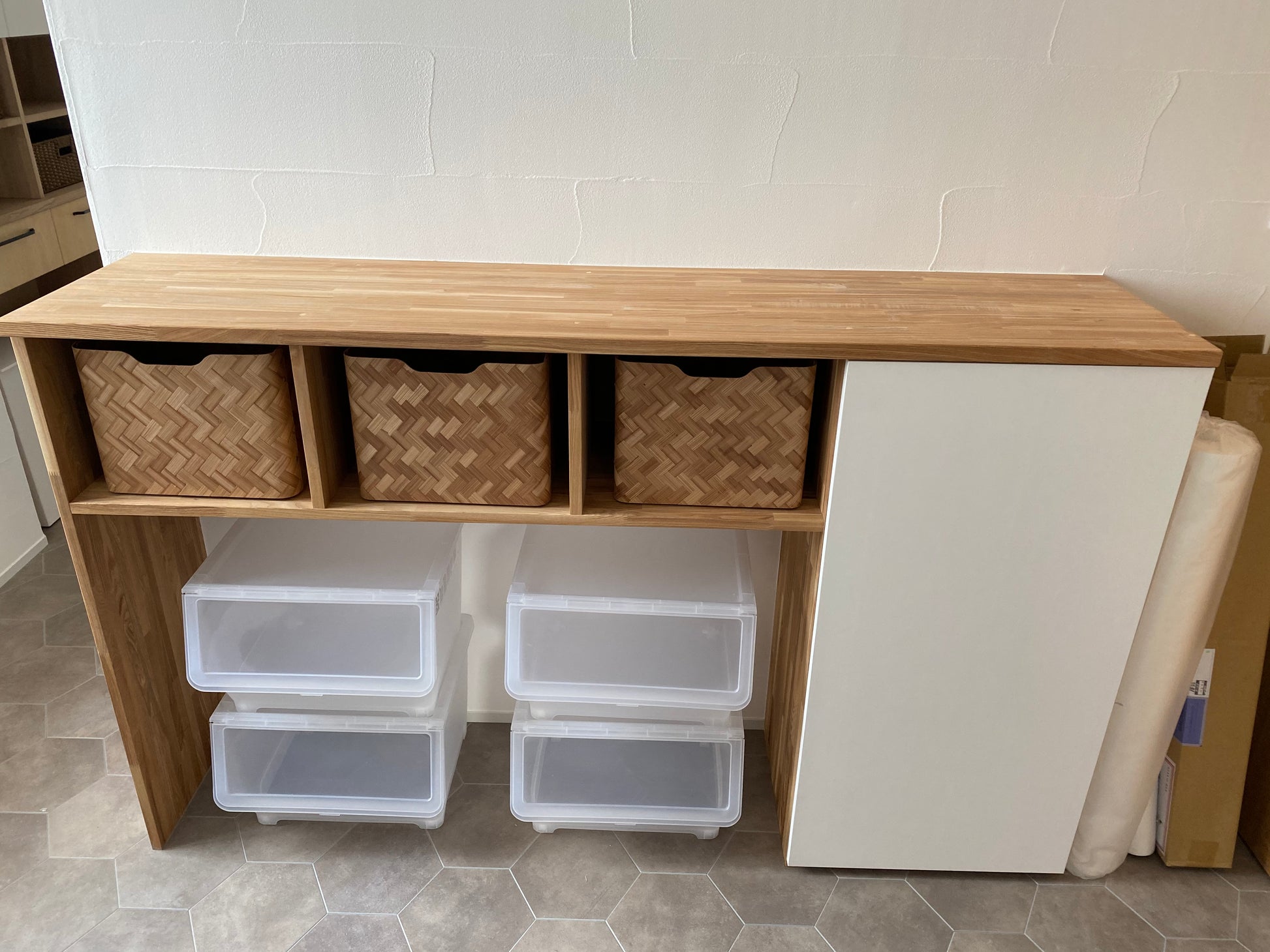 ナチュラルデザインの造作収納家具_3